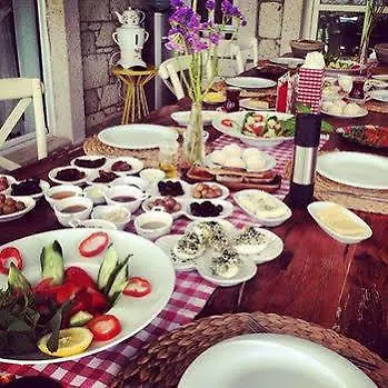 فندق Yuga 2*