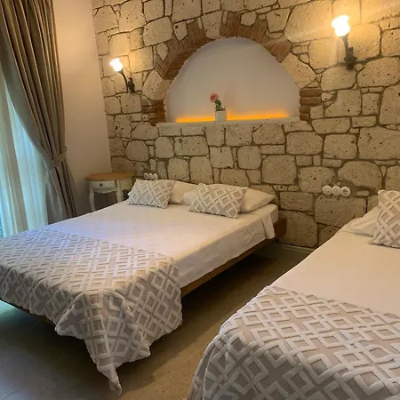 Hotel Yuga 2*