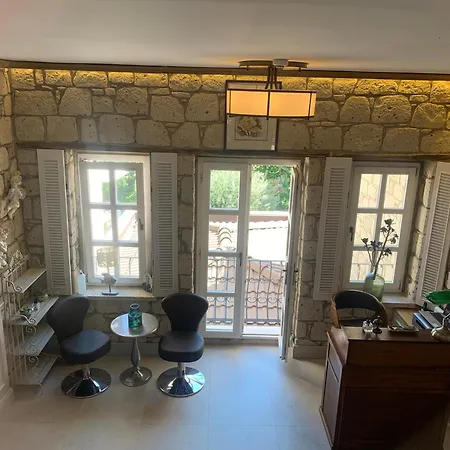 Hotel Yuga