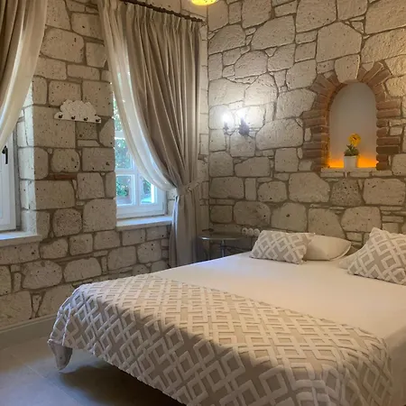 Yuga Otel Alaçatı