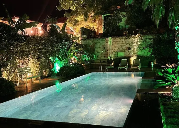 Yuga Szálloda Alacati