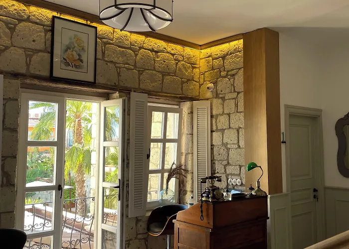 Yuga Szálloda Alacati